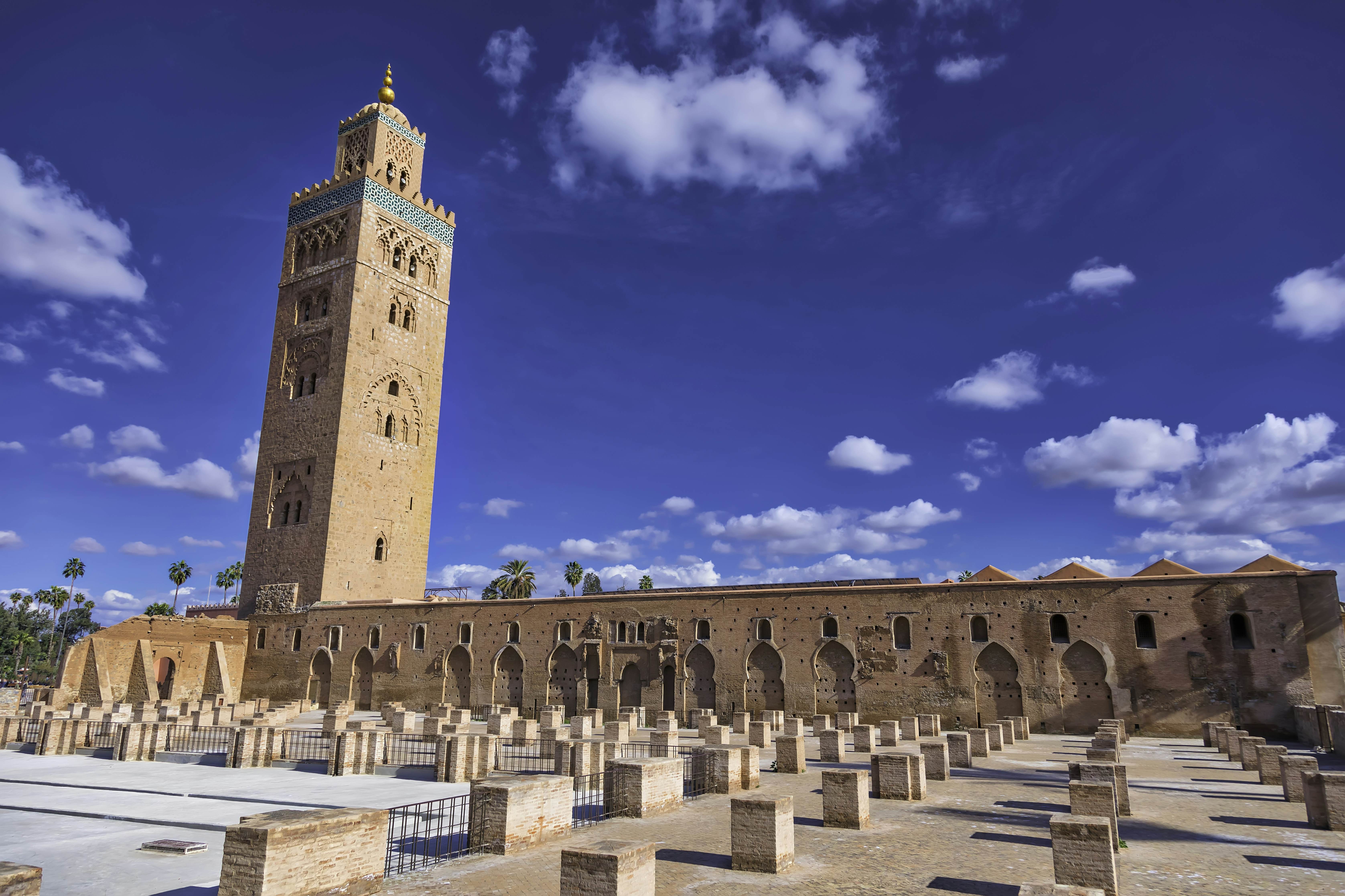 https://mdw-travel-data-us-east-1.s3.amazonaws.com/img/country/Morocco/Koutoubia-Mosque/img_03.jpg