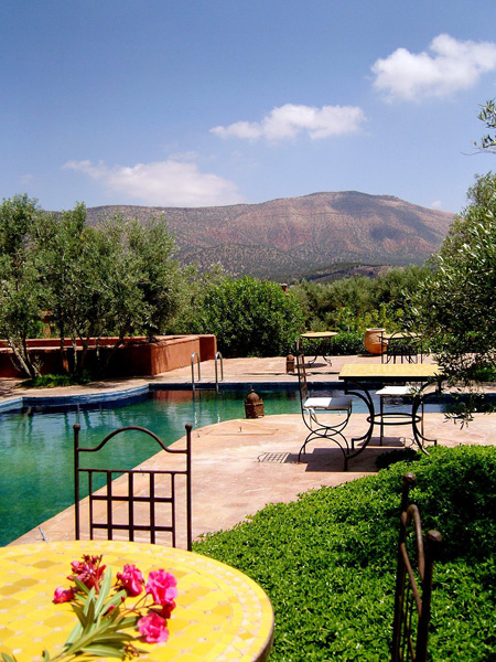 https://mdw-travel-data-us-east-1.s3.amazonaws.com/img/country/Morocco/Ksar-Shama/img_01.jpg