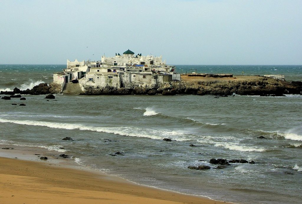 https://mdw-travel-data-us-east-1.s3.amazonaws.com/img/country/Morocco/Marabout-Sidi-Ahmed-El-Jenhani/img_01.jpg