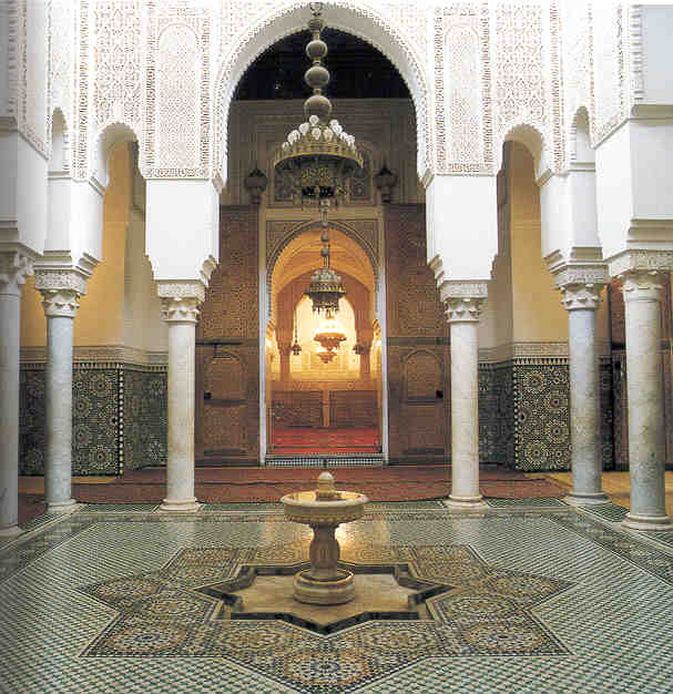 https://mdw-travel-data-us-east-1.s3.amazonaws.com/img/country/Morocco/Mausoleum-of-Moulay-Ismail/img_03.jpg
