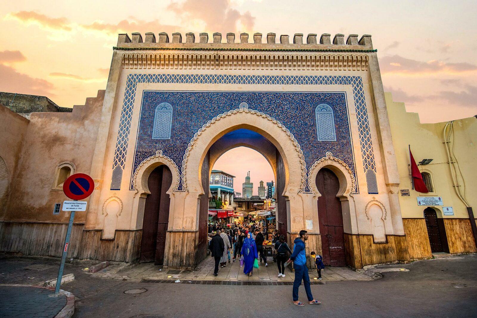 https://mdw-travel-data-us-east-1.s3.amazonaws.com/img/country/Morocco/Medina-of-Fez/img_01.jpg