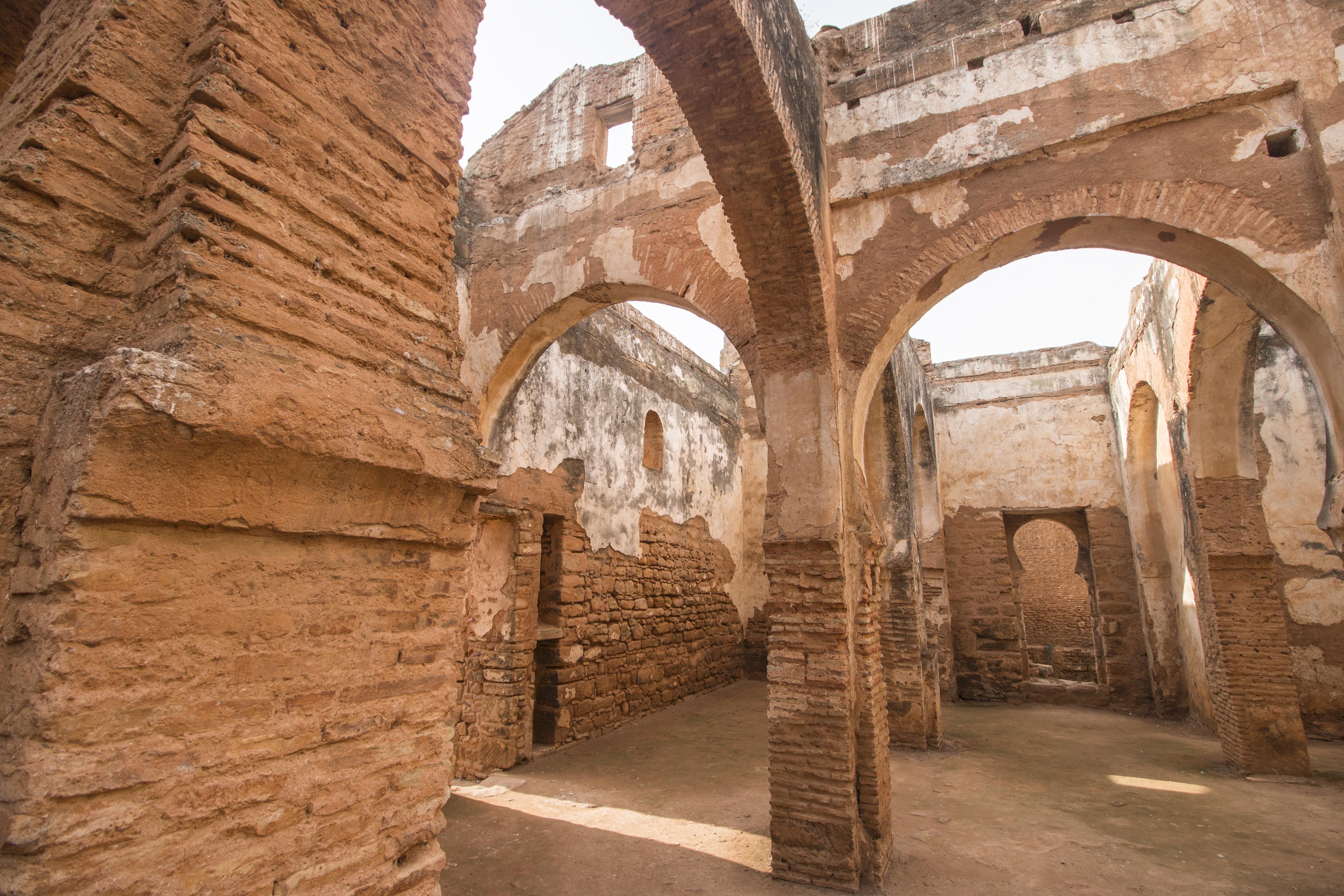 https://mdw-travel-data-us-east-1.s3.amazonaws.com/img/country/Morocco/Meknes-Horse-Stables/img_01.jpg