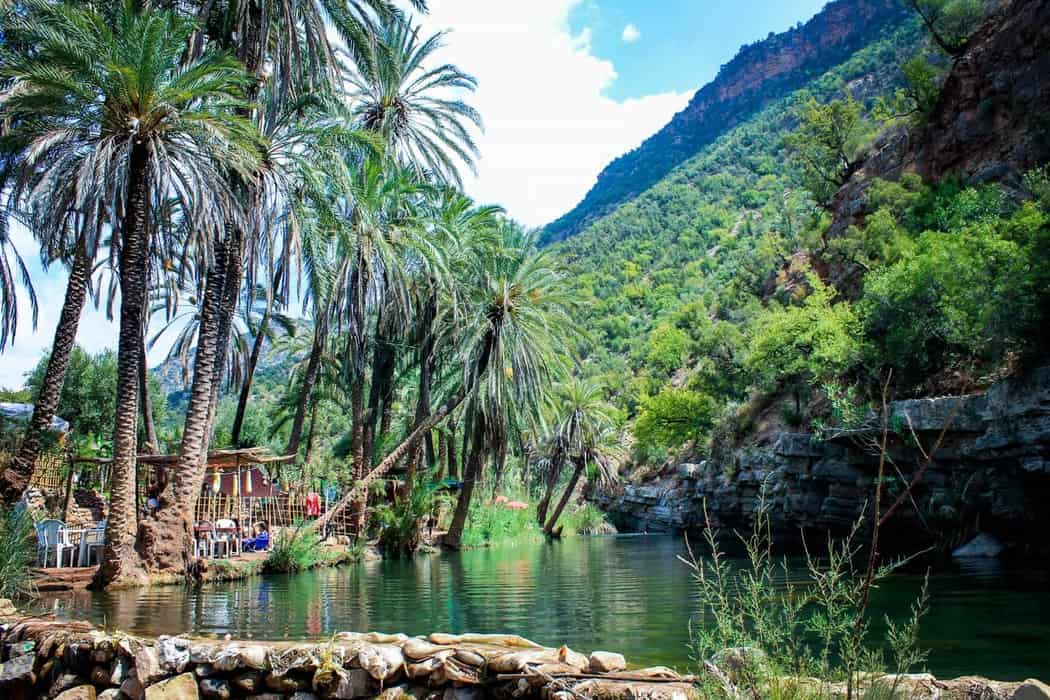 https://mdw-travel-data-us-east-1.s3.amazonaws.com/img/country/Morocco/Mirleft-Paradise-Valley/img_01.jpg