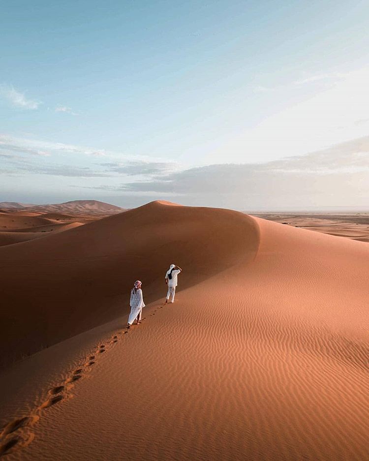 https://mdw-travel-data-us-east-1.s3.amazonaws.com/img/country/Morocco/Moroccan-Sahara/img_02.jpg