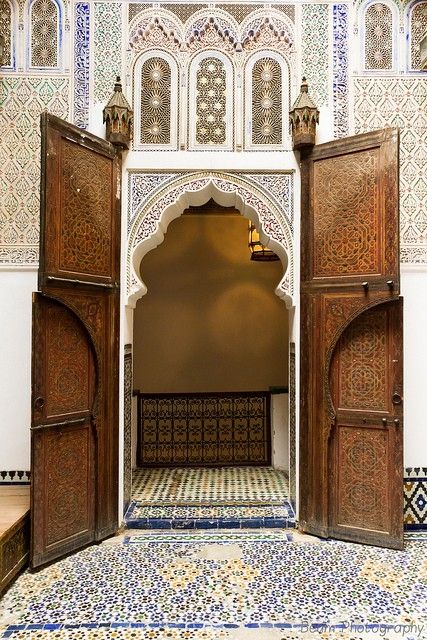 https://mdw-travel-data-us-east-1.s3.amazonaws.com/img/country/Morocco/Museum-Dar-Jamai/img_01.jpg