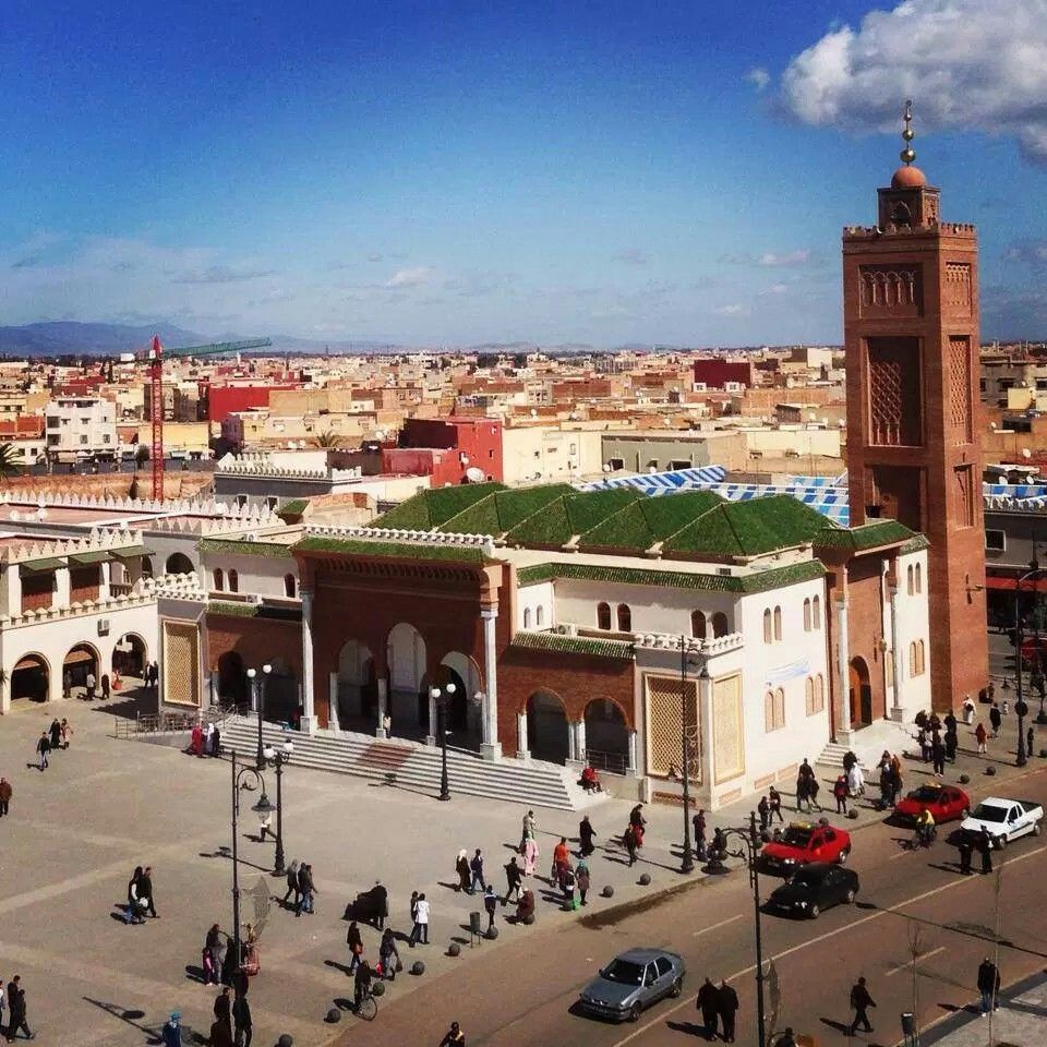 https://mdw-travel-data-us-east-1.s3.amazonaws.com/img/country/Morocco/Oujda-Grand-Mosque/img_02.jpg