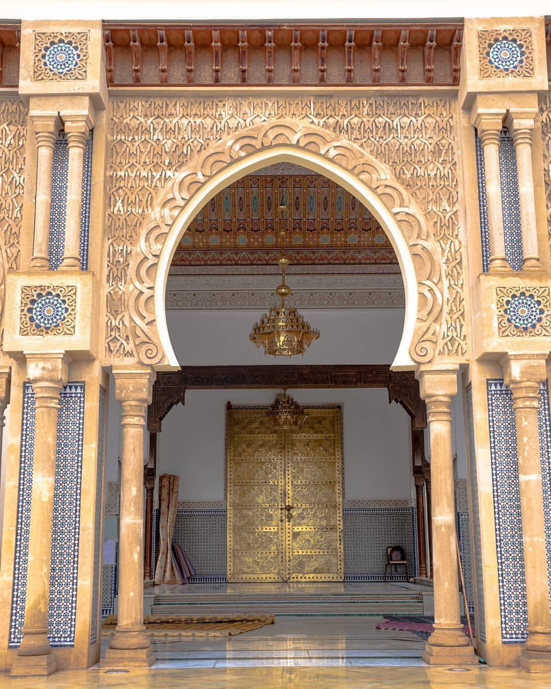 https://mdw-travel-data-us-east-1.s3.amazonaws.com/img/country/Morocco/Oujda-Grand-Mosque/img_03.jpg