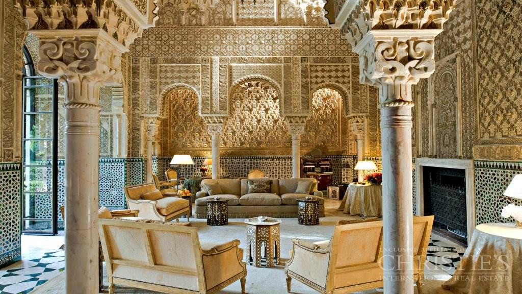 https://mdw-travel-data-us-east-1.s3.amazonaws.com/img/country/Morocco/Palms-Room/img_03.jpg