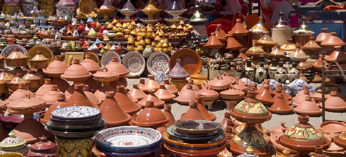 https://mdw-travel-data-us-east-1.s3.amazonaws.com/img/country/Morocco/Pottery-Souk/img_01.jpg