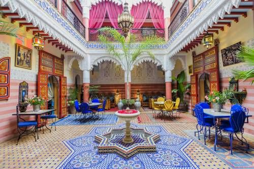 https://mdw-travel-data-us-east-1.s3.amazonaws.com/img/country/Morocco/Riad-Perle-dEau/img_02.jpg