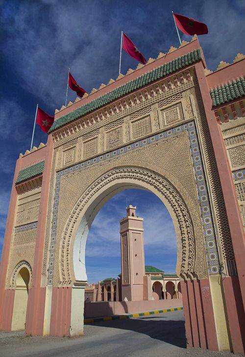 https://mdw-travel-data-us-east-1.s3.amazonaws.com/img/country/Morocco/Rissani-Old-Town/img_03.jpg