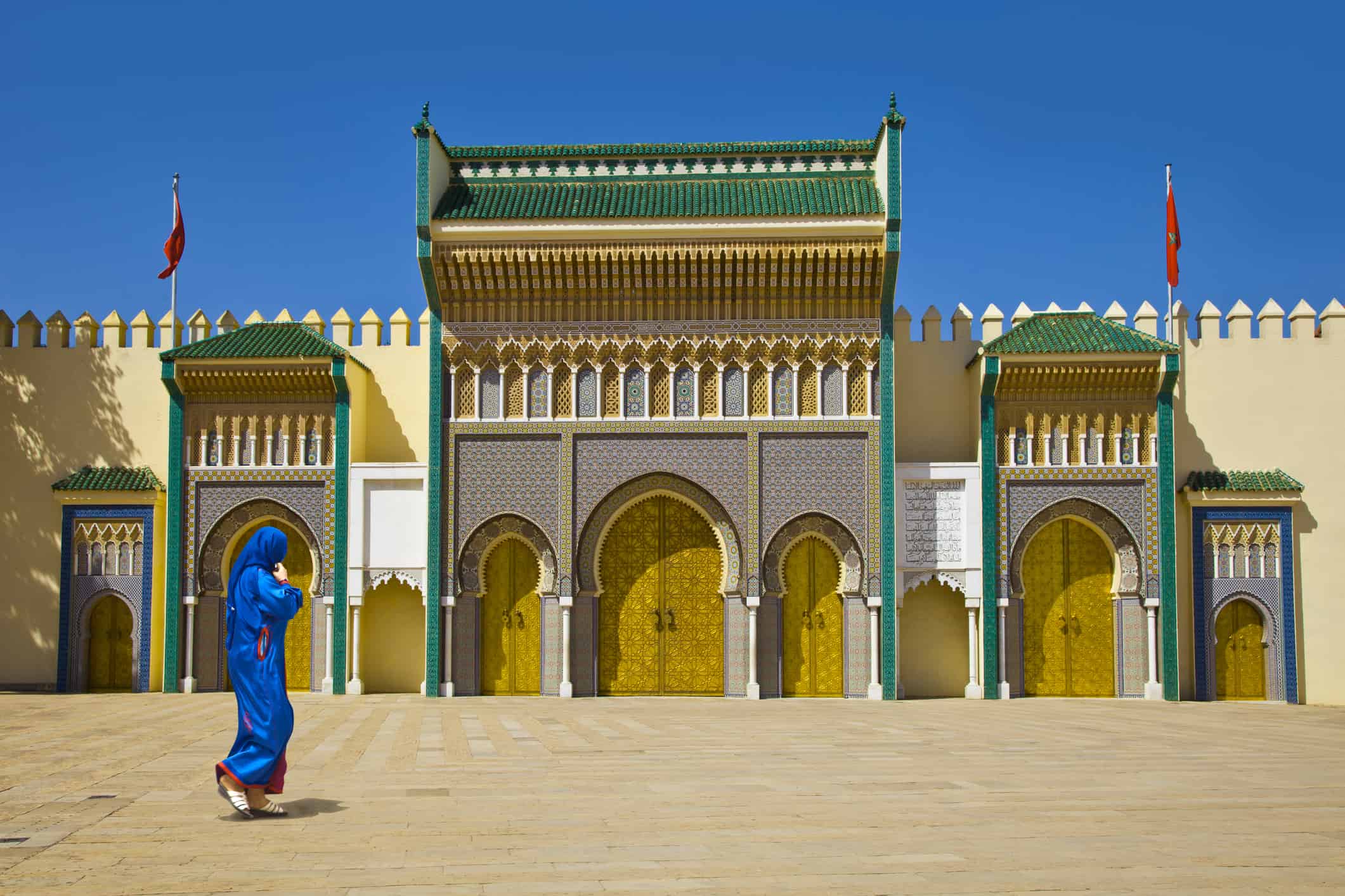 https://mdw-travel-data-us-east-1.s3.amazonaws.com/img/country/Morocco/Royal-Palace-of-Fez/img_01.jpg