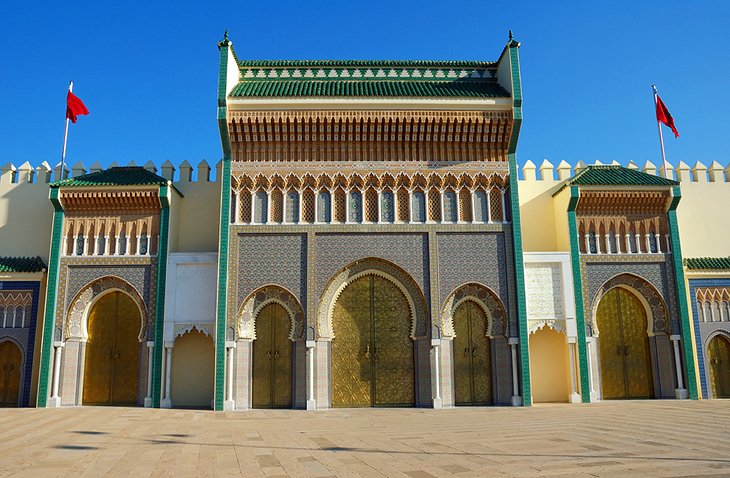 https://mdw-travel-data-us-east-1.s3.amazonaws.com/img/country/Morocco/Royal-Palace-of-Fez/img_02.jpg