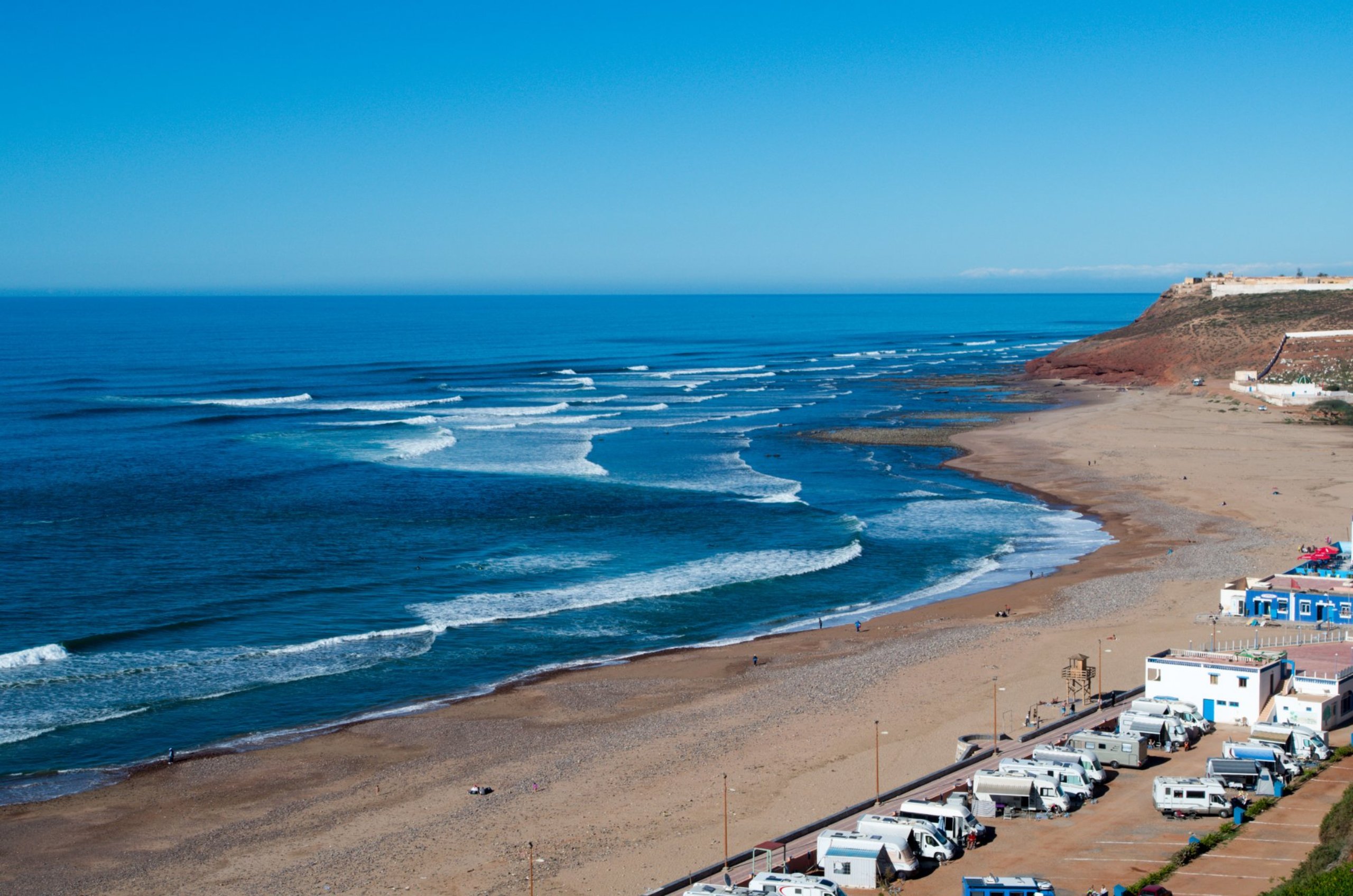 https://mdw-travel-data-us-east-1.s3.amazonaws.com/img/country/Morocco/Sidi-Ahmed-El-Mansour-Beach/img_02.jpg