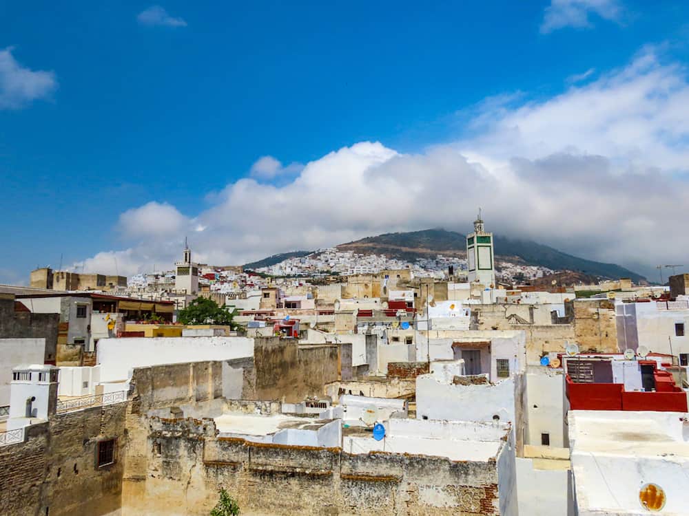 https://mdw-travel-data-us-east-1.s3.amazonaws.com/img/country/Morocco/Tetouan-Medina/img_02.jpg