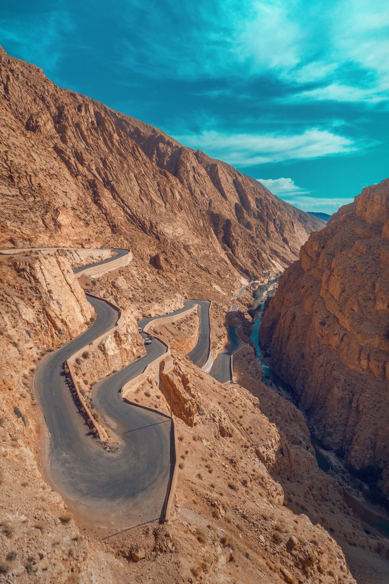 https://mdw-travel-data-us-east-1.s3.amazonaws.com/img/country/Morocco/Tizi-nTichka/img_00.jpg