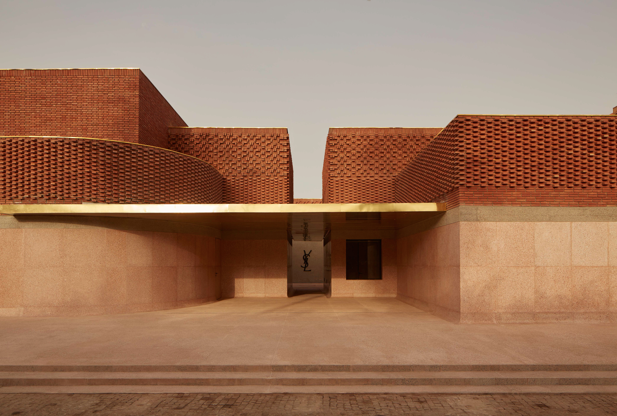 https://mdw-travel-data-us-east-1.s3.amazonaws.com/img/country/Morocco/Yves-Saint-Laurent-Museum/img_01.jpg