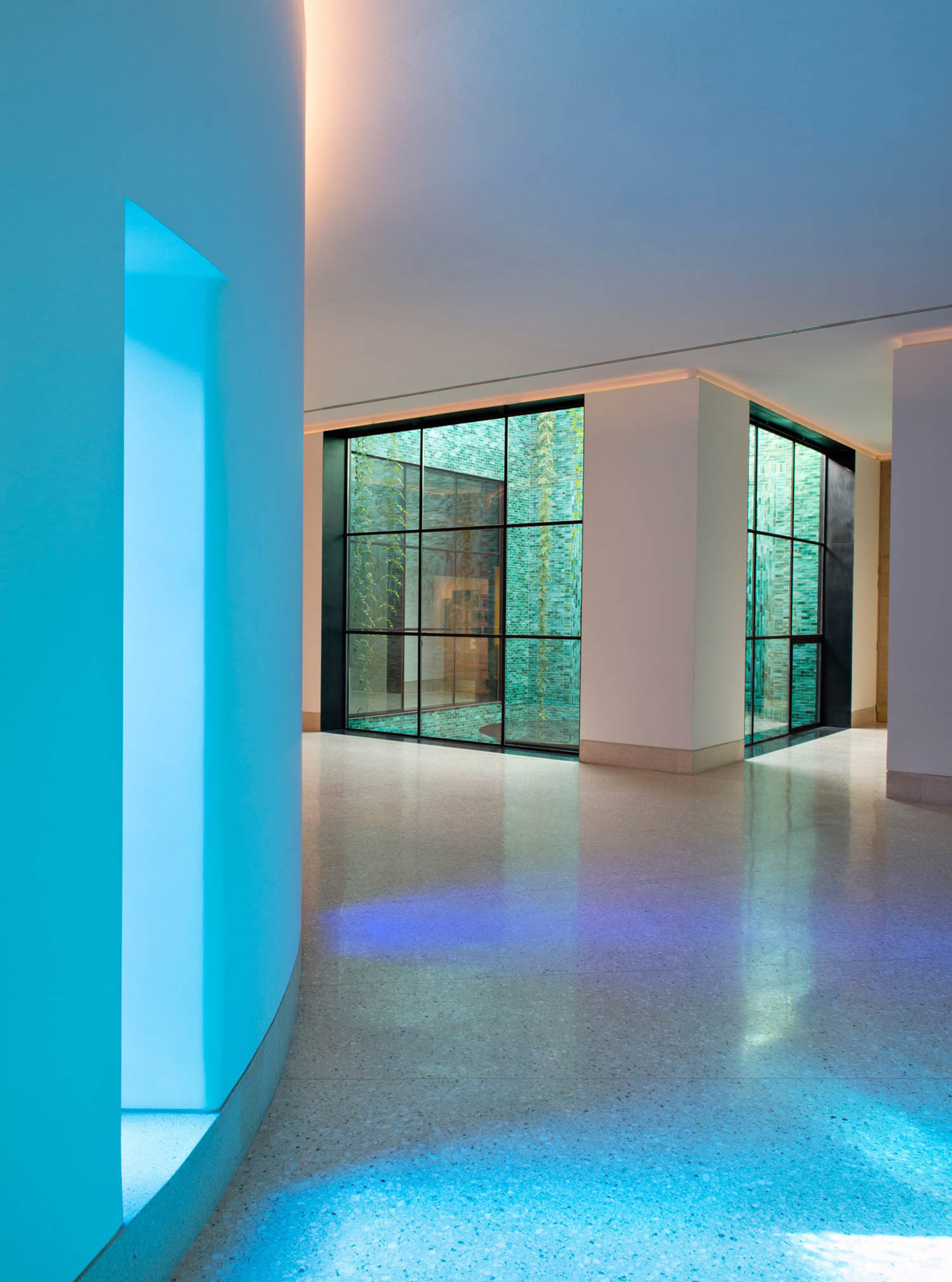 https://mdw-travel-data-us-east-1.s3.amazonaws.com/img/country/Morocco/Yves-Saint-Laurent-Museum/img_03.jpg