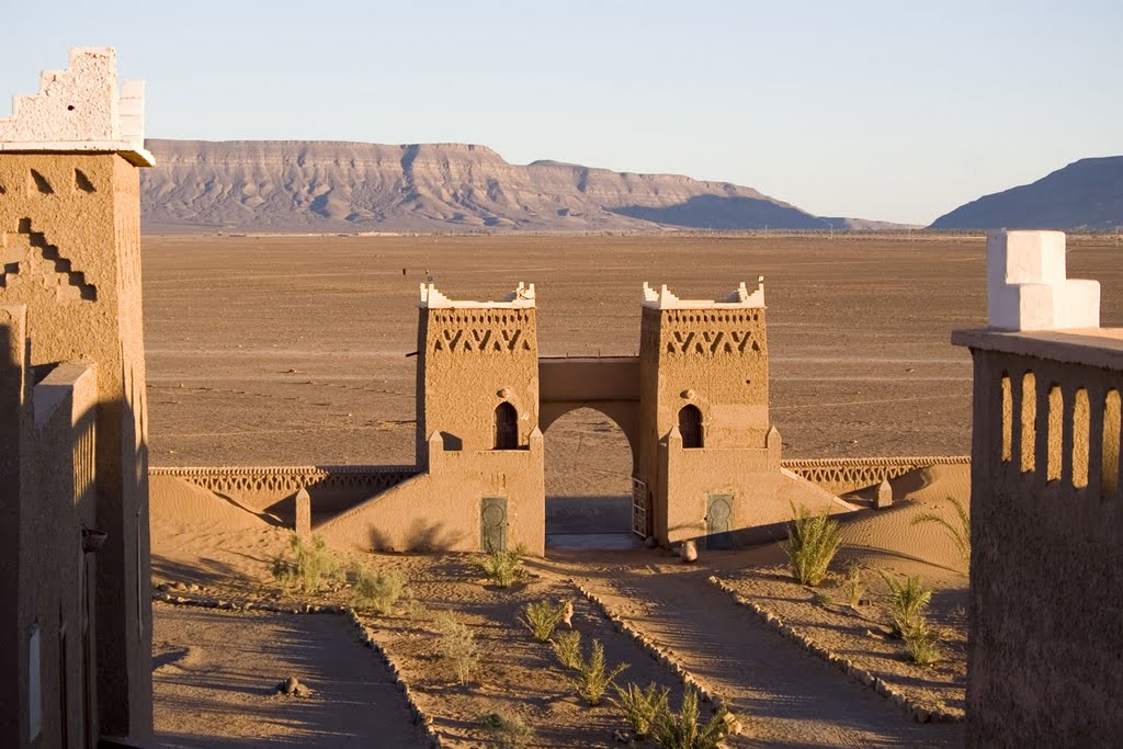 https://mdw-travel-data-us-east-1.s3.amazonaws.com/img/country/Morocco/Zagora-Market/img_03.jpg