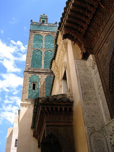 https://mdw-travel-data-us-east-1.s3.amazonaws.com/img/country/Morocco/Zaouia-of-Moulay-Ali-Guennoun/img_01.jpg