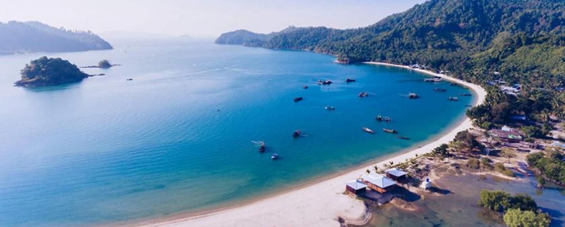 https://mdw-travel-data-us-east-1.s3.amazonaws.com/img/country/Myanmar/Aga-Kyun-Island/img_01.jpg