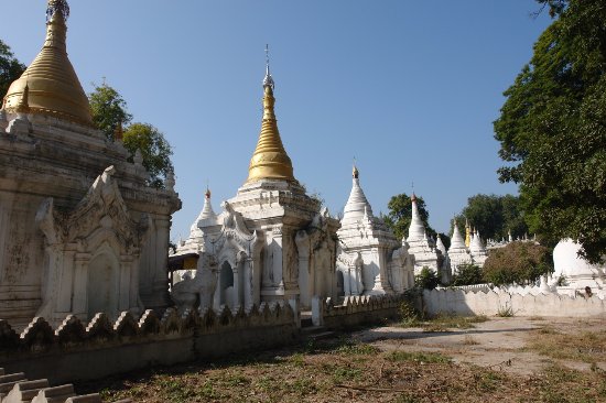 https://mdw-travel-data-us-east-1.s3.amazonaws.com/img/country/Myanmar/Amarapura/img_01.jpg