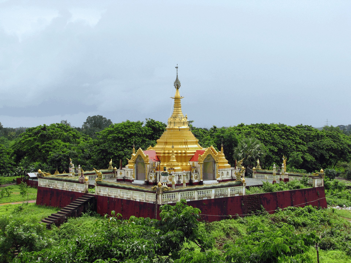 https://mdw-travel-data-us-east-1.s3.amazonaws.com/img/country/Myanmar/Bago-Market/img_03.jpg