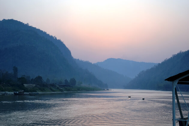 https://mdw-travel-data-us-east-1.s3.amazonaws.com/img/country/Myanmar/Bhamo/img_03.jpg