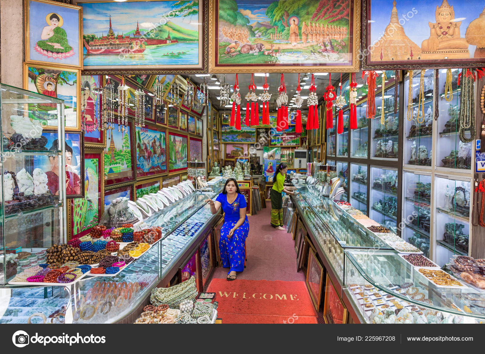 https://mdw-travel-data-us-east-1.s3.amazonaws.com/img/country/Myanmar/Bogyoke-Aung-San-Market/img_02.jpg