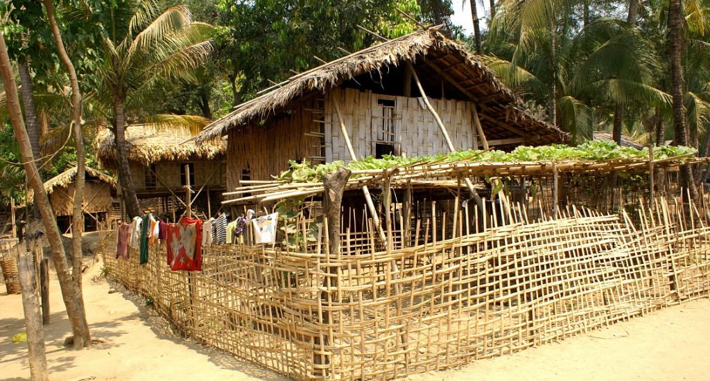 https://mdw-travel-data-us-east-1.s3.amazonaws.com/img/country/Myanmar/Chin-Villages/img_01.jpg