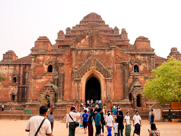 https://mdw-travel-data-us-east-1.s3.amazonaws.com/img/country/Myanmar/Dhammayangyi-Temple/img_01.jpg