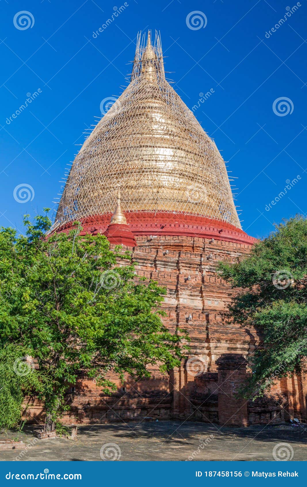 https://mdw-travel-data-us-east-1.s3.amazonaws.com/img/country/Myanmar/Dhammayazika-Pagoda/img_02.jpg
