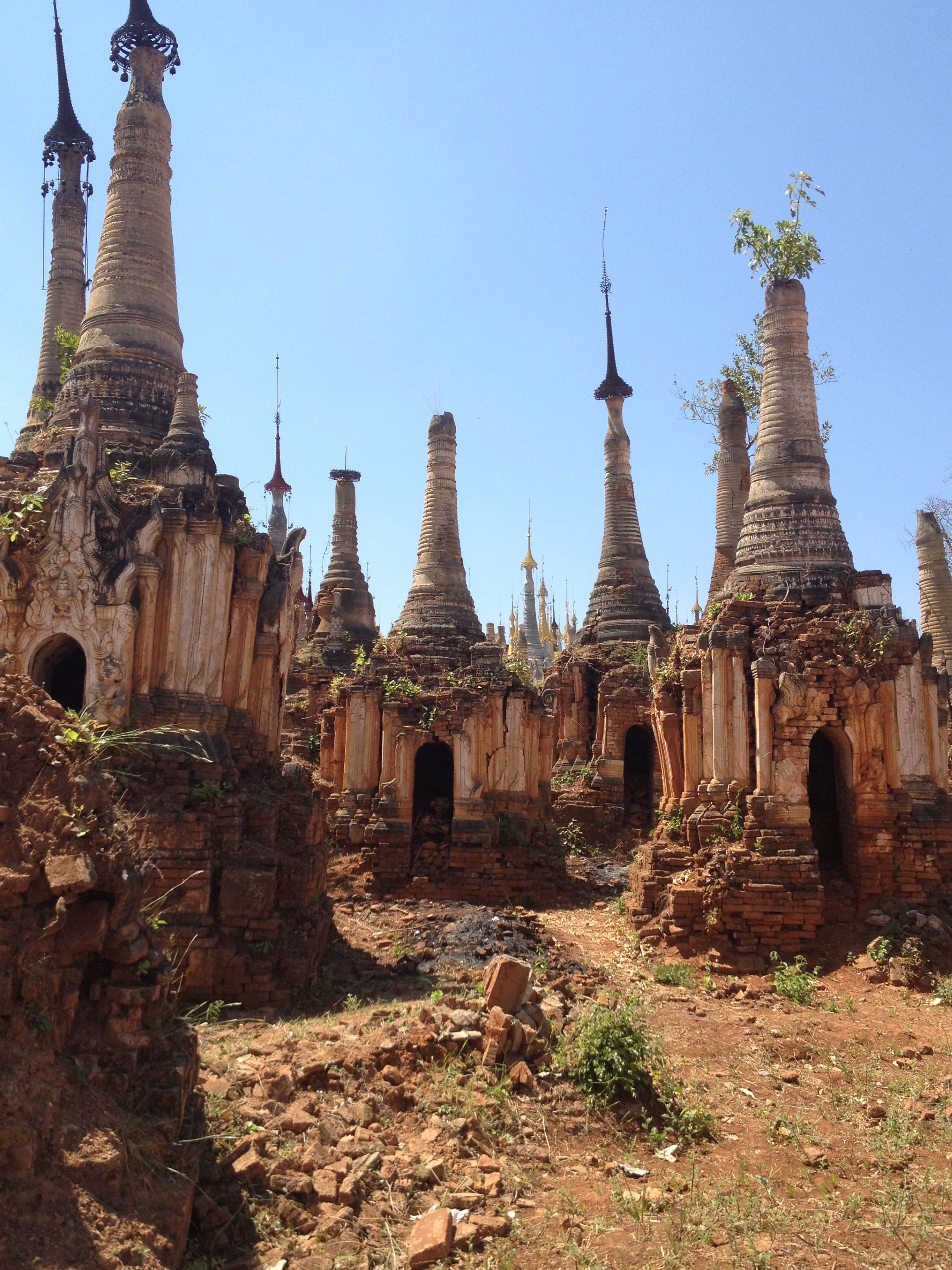 https://mdw-travel-data-us-east-1.s3.amazonaws.com/img/country/Myanmar/Dukkanthein-Stupa/img_02.jpg