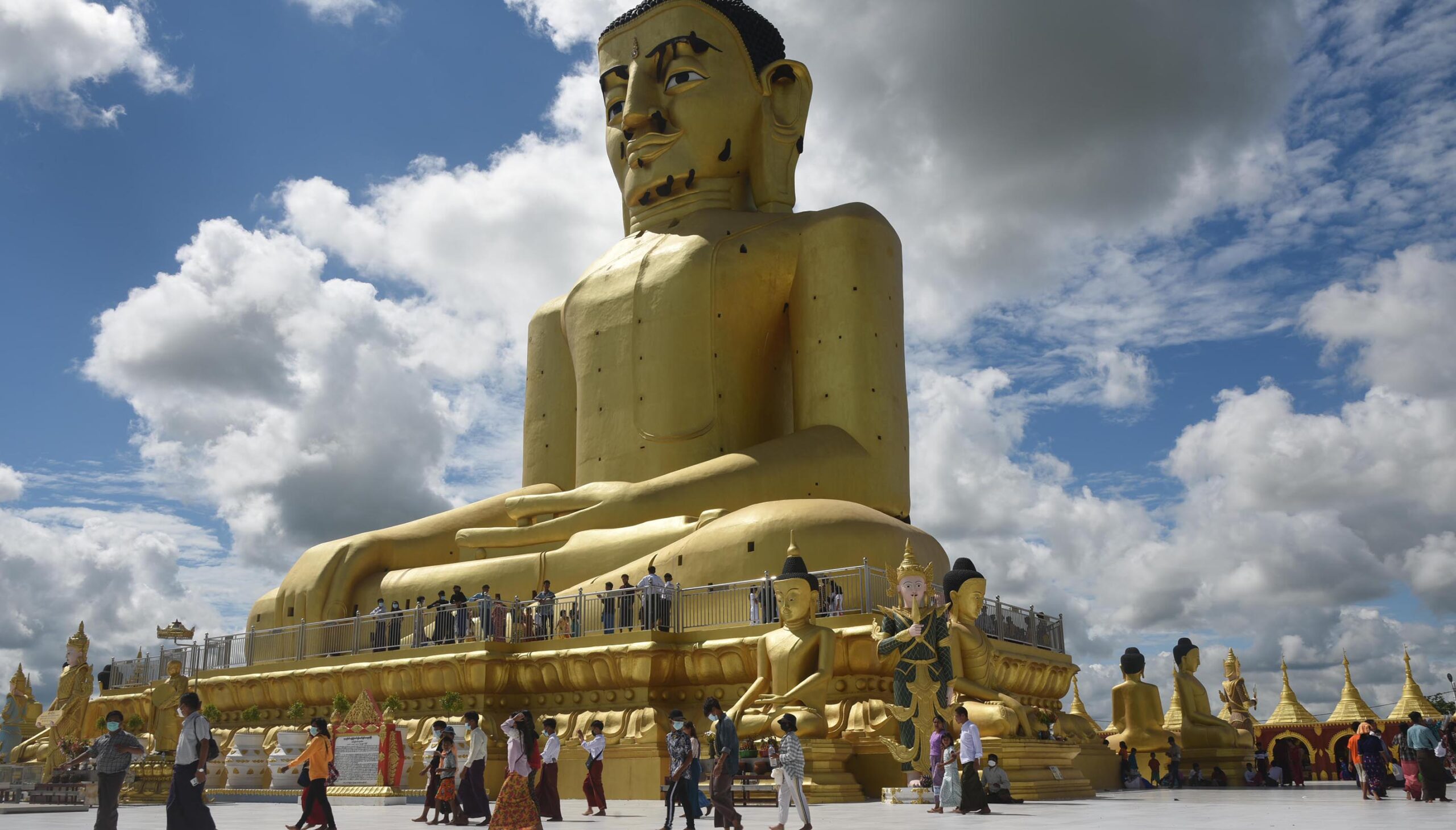 https://mdw-travel-data-us-east-1.s3.amazonaws.com/img/country/Myanmar/Euthene-Pyi-Taw-Pye-Pagoda/img_01.jpg