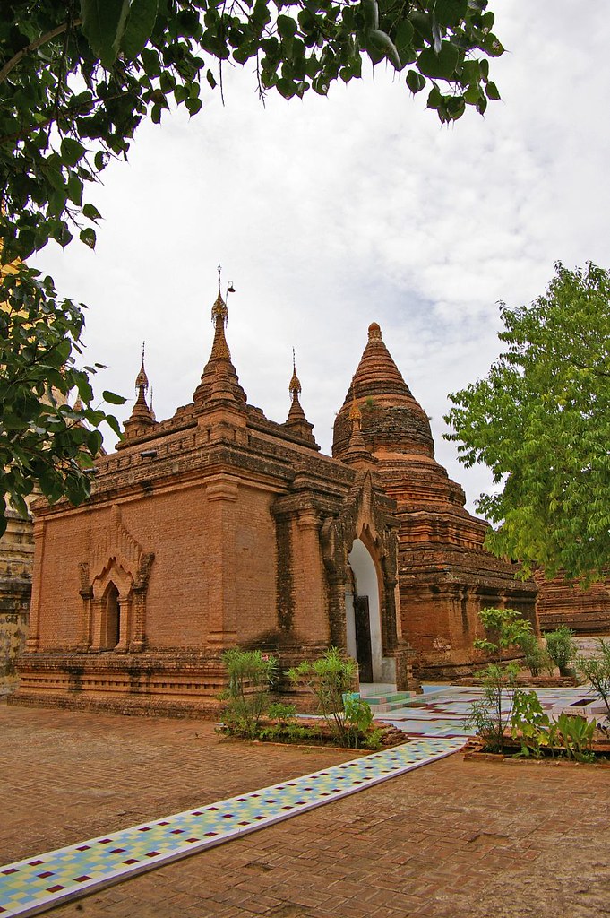 https://mdw-travel-data-us-east-1.s3.amazonaws.com/img/country/Myanmar/Gubyaukgyi-Temple/img_01.jpg