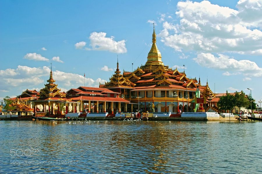 https://mdw-travel-data-us-east-1.s3.amazonaws.com/img/country/Myanmar/Hpaung-Daw-U-Pagoda/img_03.jpg