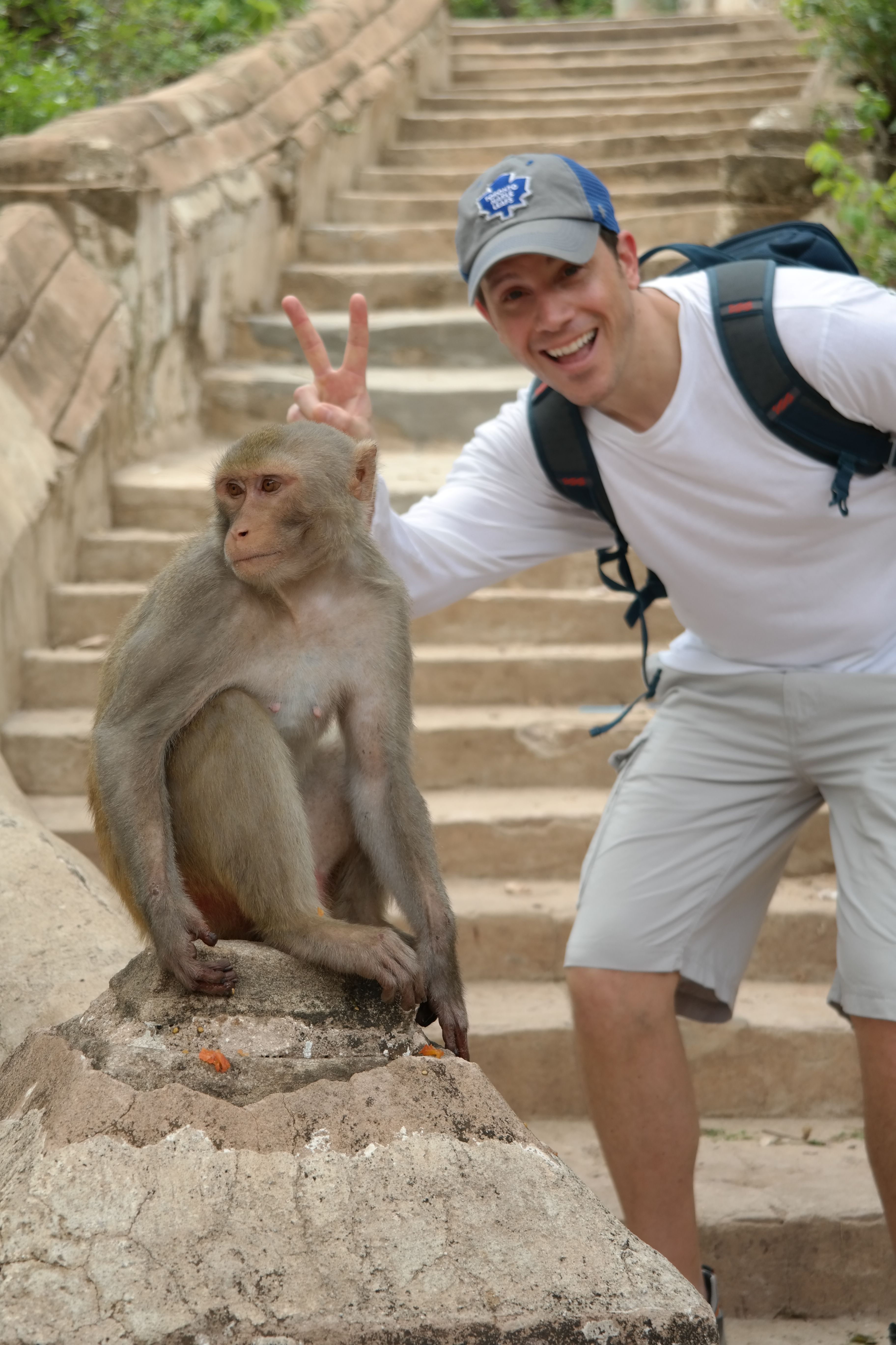 https://mdw-travel-data-us-east-1.s3.amazonaws.com/img/country/Myanmar/Hpowindaung-and-Shwebadaung-Caves/img_00.jpg