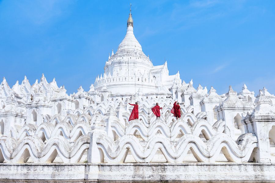 https://mdw-travel-data-us-east-1.s3.amazonaws.com/img/country/Myanmar/Hsinbyume-Pagoda/img_00.jpg