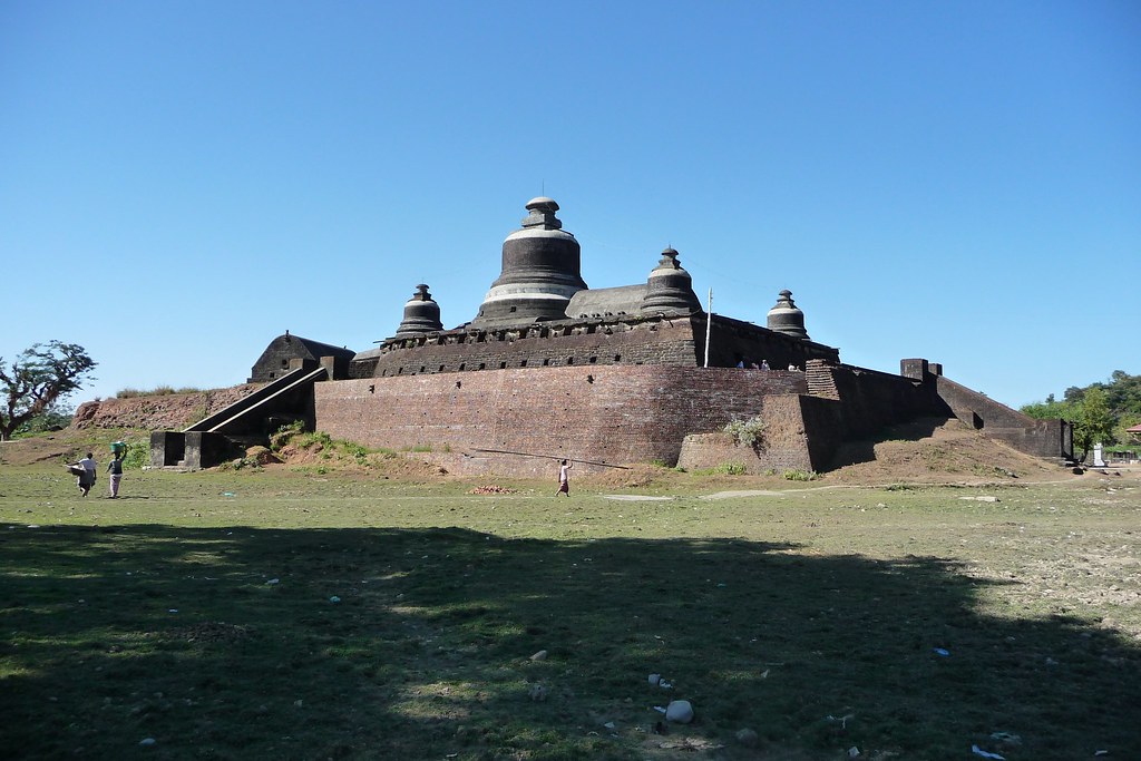 https://mdw-travel-data-us-east-1.s3.amazonaws.com/img/country/Myanmar/Htukkanthein-Temple/img_00.jpg
