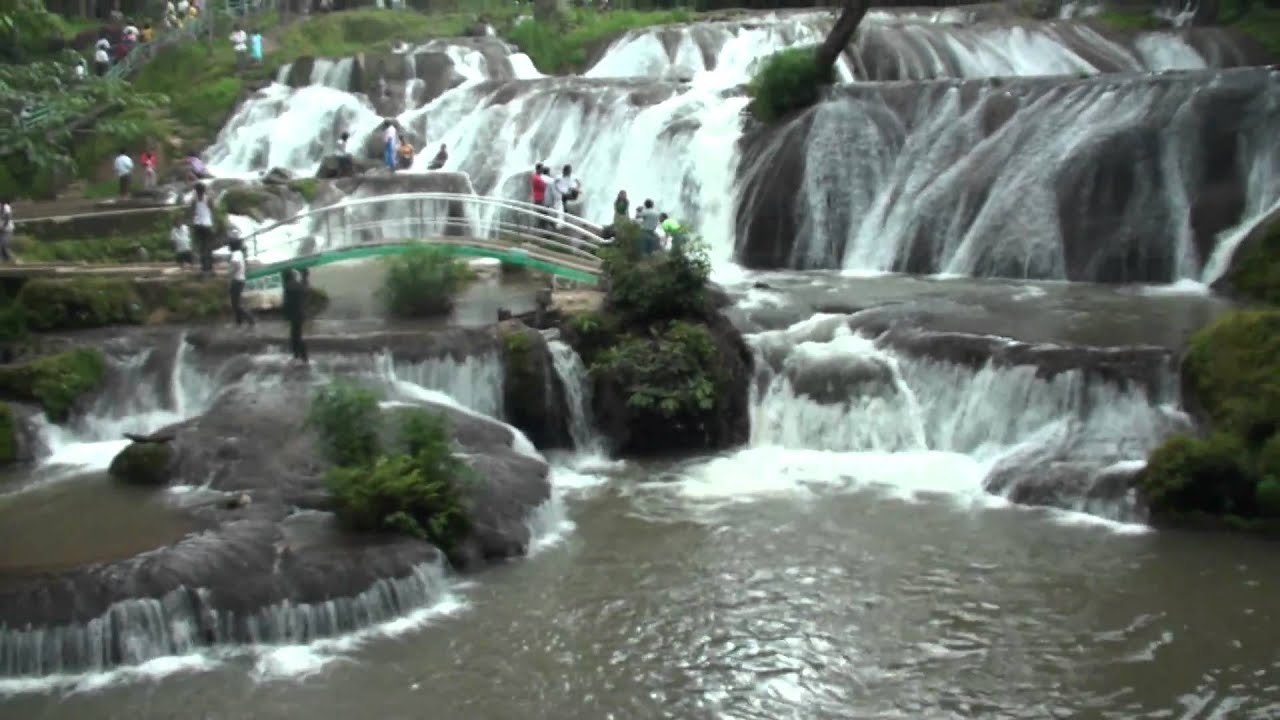 https://mdw-travel-data-us-east-1.s3.amazonaws.com/img/country/Myanmar/Htwe-Oo-Myanmar-Pwe-Kauk-Waterfall/img_01.jpg