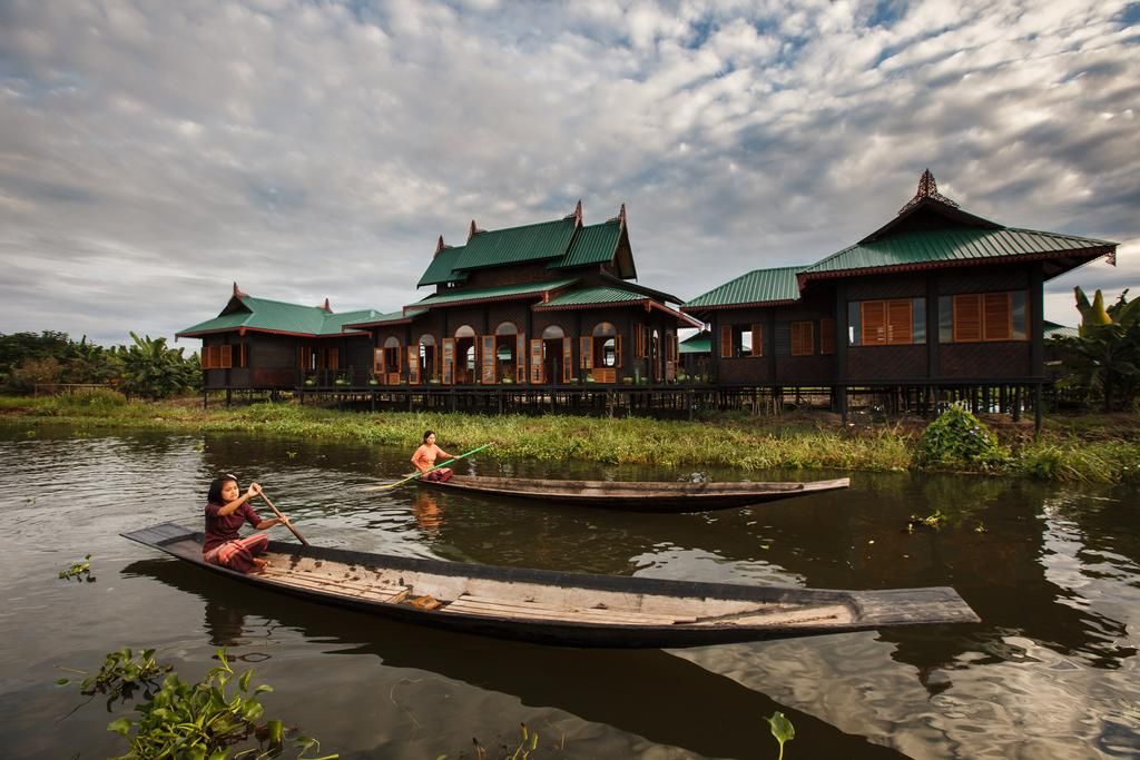 https://mdw-travel-data-us-east-1.s3.amazonaws.com/img/country/Myanmar/Inle-Heritage-Stilt-Houses/img_02.jpg