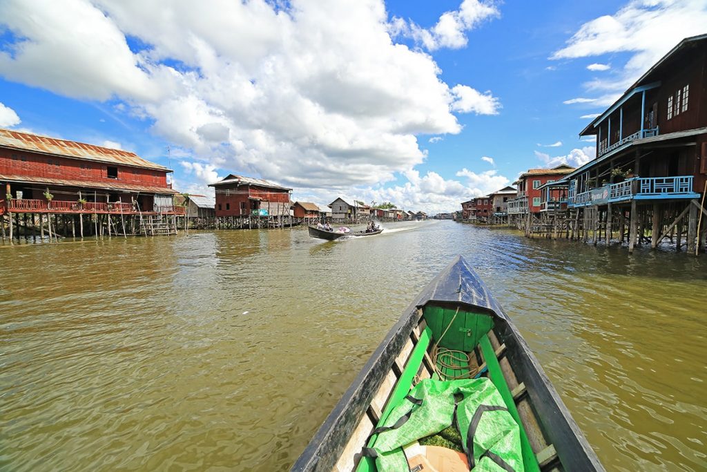 https://mdw-travel-data-us-east-1.s3.amazonaws.com/img/country/Myanmar/Inle-Lake/img_03.jpg