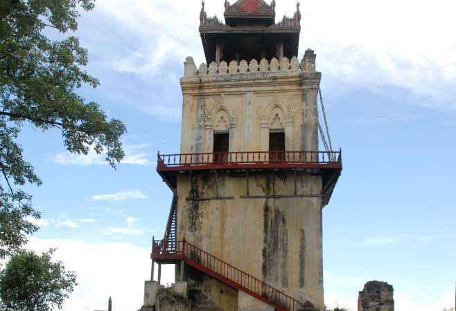 https://mdw-travel-data-us-east-1.s3.amazonaws.com/img/country/Myanmar/Innwa-Watch-Tower/img_01.jpg