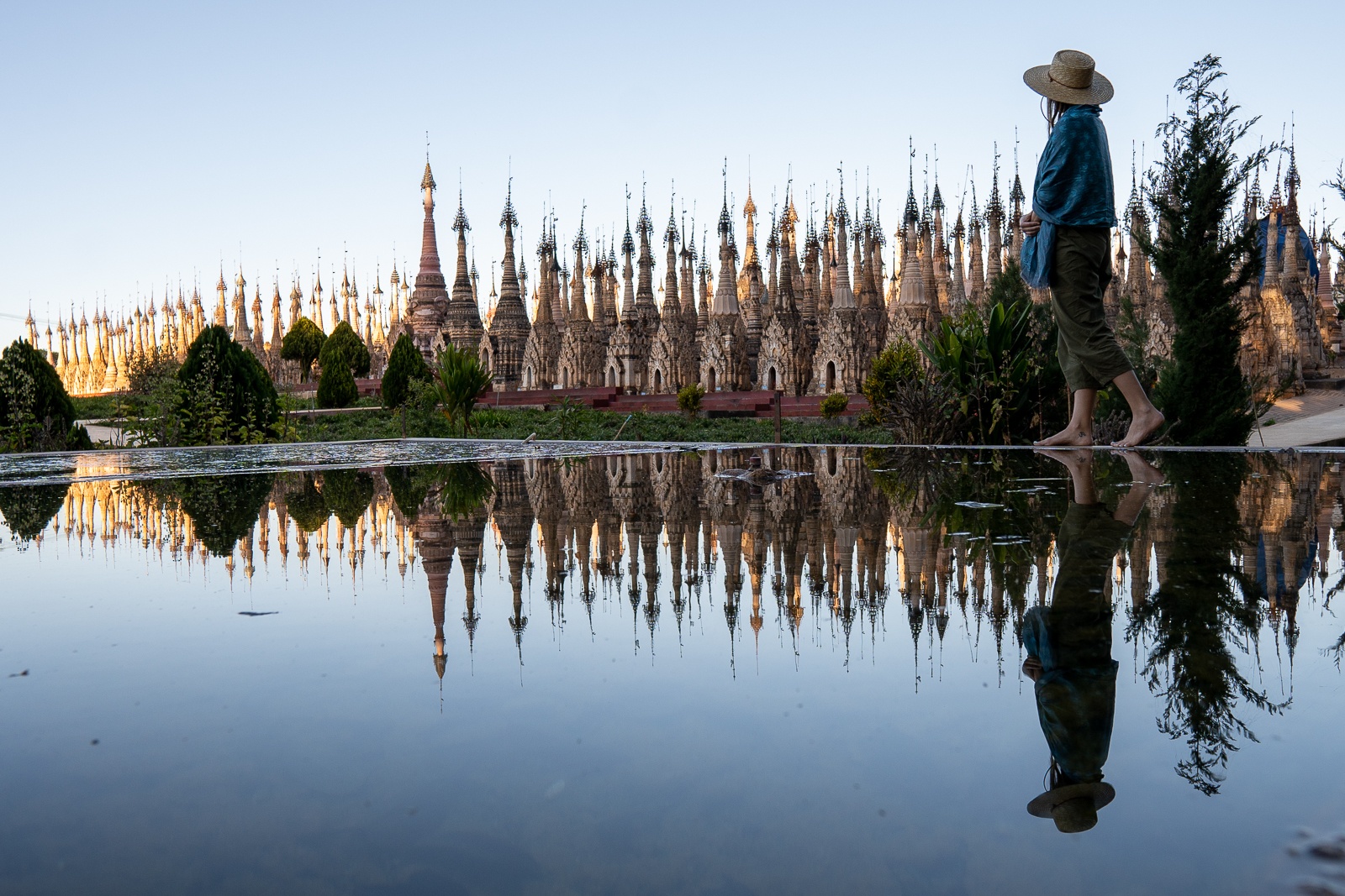 https://mdw-travel-data-us-east-1.s3.amazonaws.com/img/country/Myanmar/Kakku-Pagodas/img_01.jpg