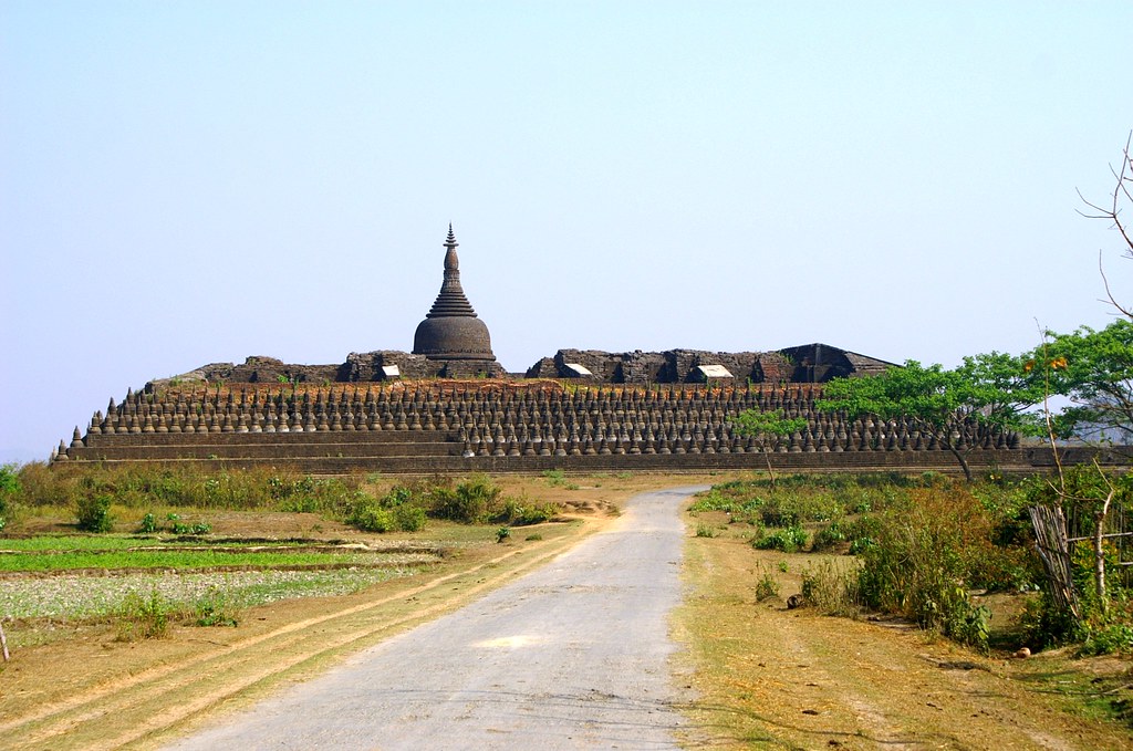 https://mdw-travel-data-us-east-1.s3.amazonaws.com/img/country/Myanmar/Koe-Thaung-Temple/img_01.jpg