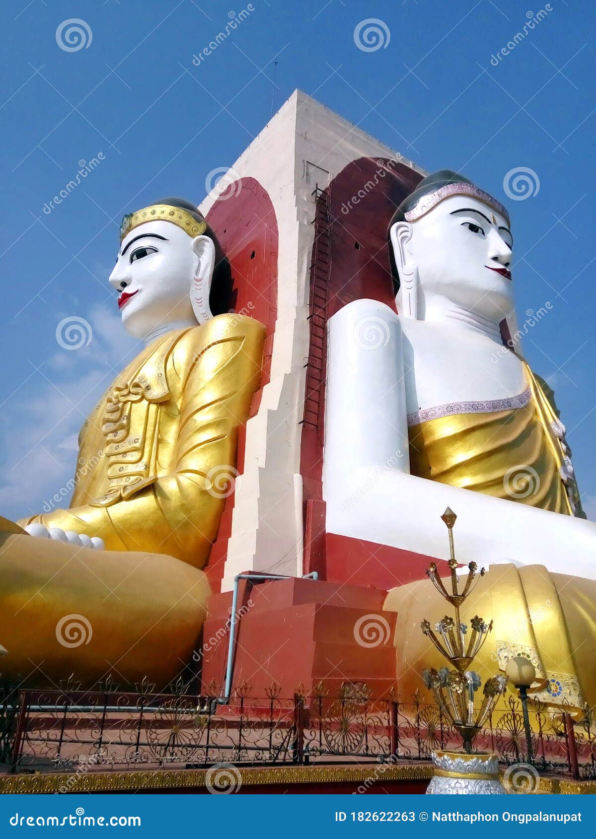 https://mdw-travel-data-us-east-1.s3.amazonaws.com/img/country/Myanmar/Kyaik-Pun-Pagoda-Four-Seated-Buddha/img_02.jpg