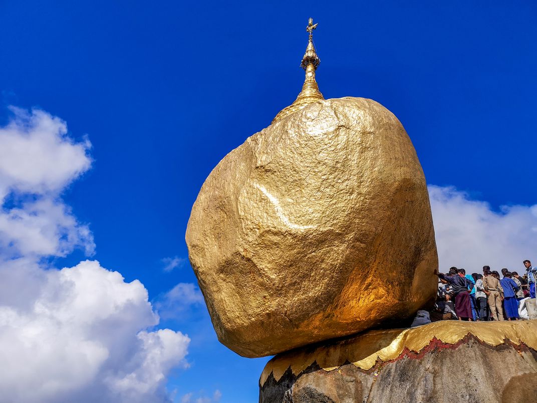 https://mdw-travel-data-us-east-1.s3.amazonaws.com/img/country/Myanmar/Kyaiktiyo-Pagoda/img_03.jpg