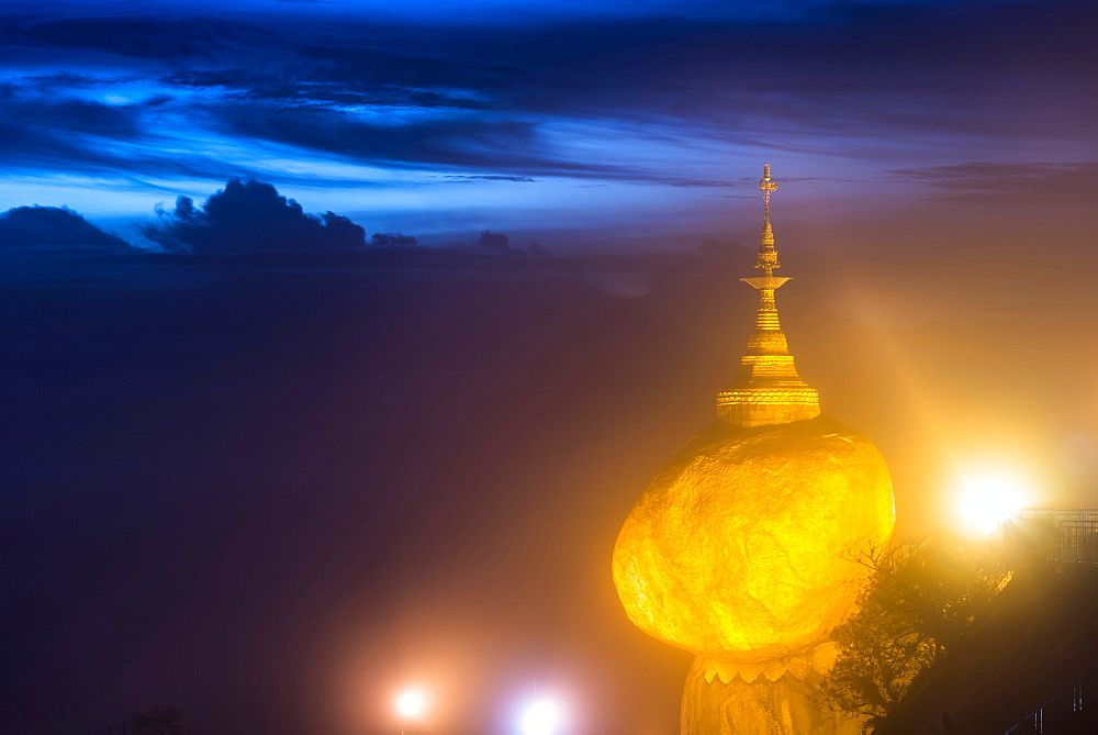 https://mdw-travel-data-us-east-1.s3.amazonaws.com/img/country/Myanmar/Kyaikto-Market/img_00.jpg