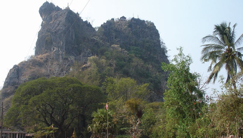 https://mdw-travel-data-us-east-1.s3.amazonaws.com/img/country/Myanmar/Kyauktalon-Taung/img_03.jpg