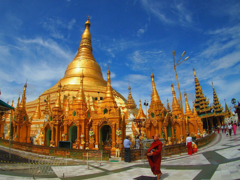 https://mdw-travel-data-us-east-1.s3.amazonaws.com/img/country/Myanmar/Launglon-Sula-Pagoda/img_01.jpg